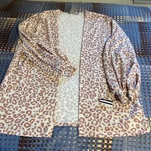 Pixie and Ivy Sz small pink leopard print cardigan